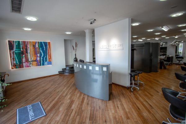 Friseur Stade Individuelle Stylings und perfekte Haarschnitte Vagts